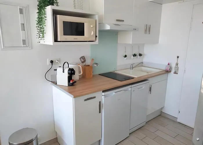 Quartier Naturiste Heliopolis 公寓 *